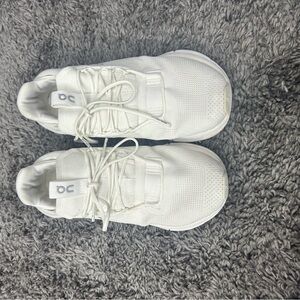 ON running White Athletic Sneakers